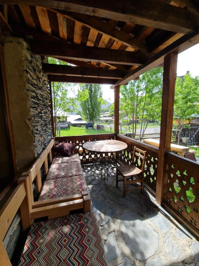 Guest House Shina Omalo Ngoại thất bức ảnh