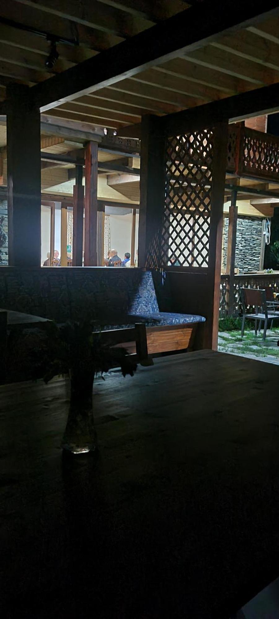 Guest House Shina Omalo Ngoại thất bức ảnh