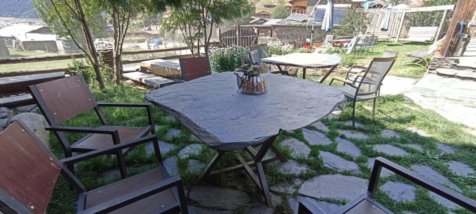 Guest House Shina Omalo Ngoại thất bức ảnh