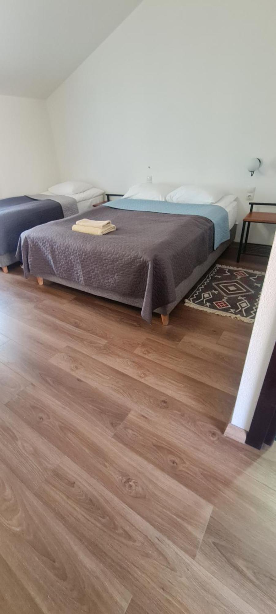 Guest House Shina Omalo Ngoại thất bức ảnh