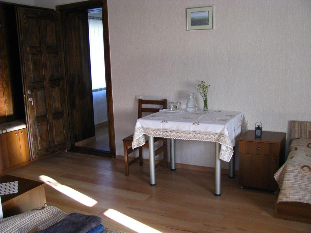 Guest House Shina Omalo Phòng bức ảnh